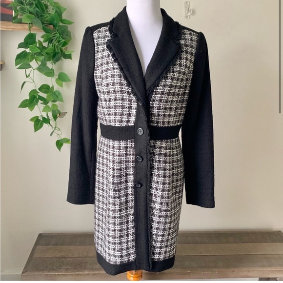 Karl Lagerfeld Jacket 🎉 Host Pick🎉 - Picture 2 of 5